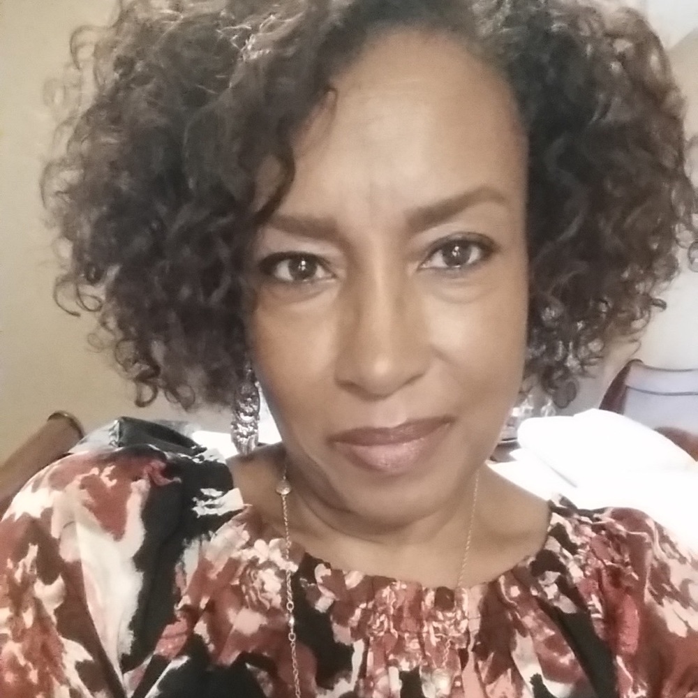 Meet your Posher, Debra